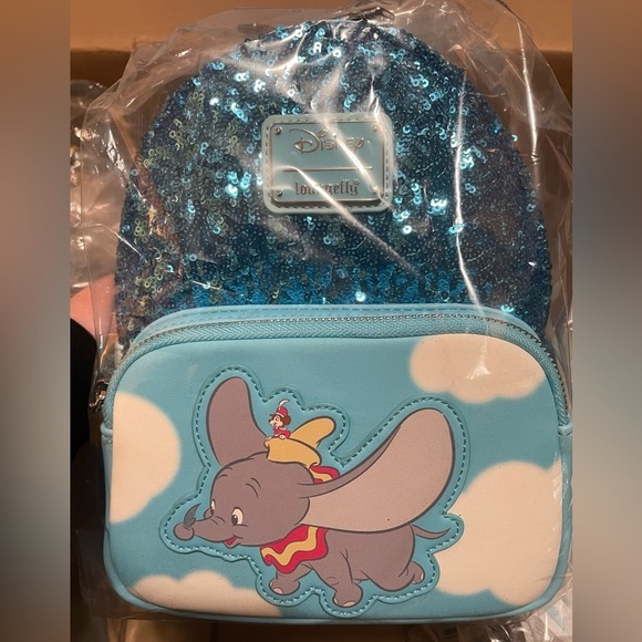 Loungefly Disney Dumbo Sequin Baby Blue Mini Backpack New With Tags - Picture 6 of 6
